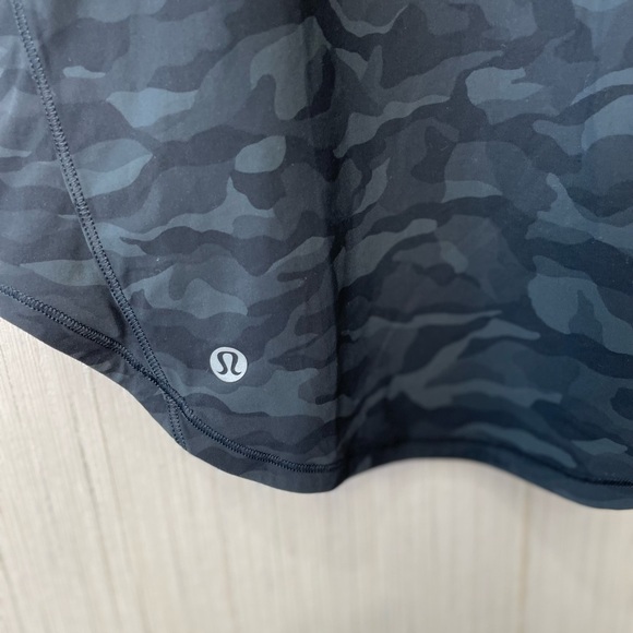 Lululemon Sculpt Tank II – Black Camo, Mesh Back, Size 4 - Picture 4 of 6